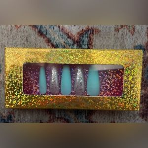 24 Pieces Fake Press On Nails Set Blue and Silver Glitter